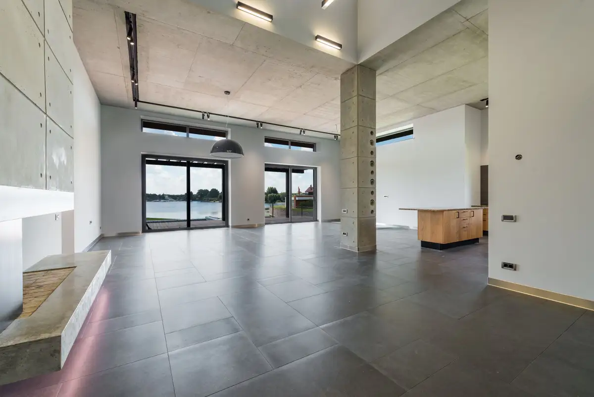 Polished Concrete & Grinding